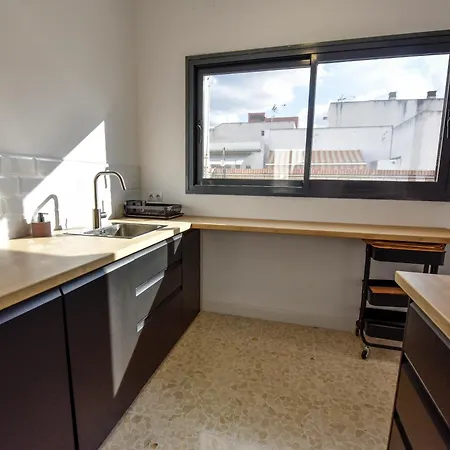 Premium Exclusive Property - The Barber's House *