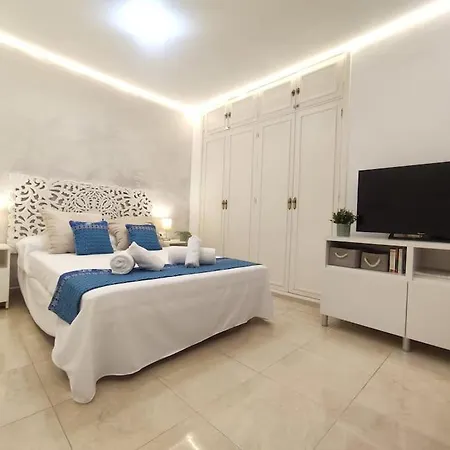 Menendez Pelayo 55 Seville