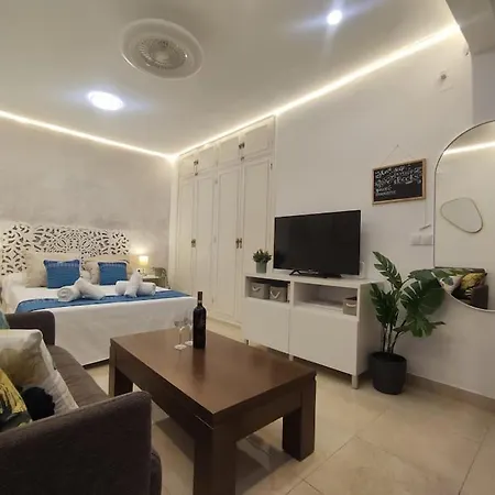 Menendez Pelayo 55 Apartment Seville