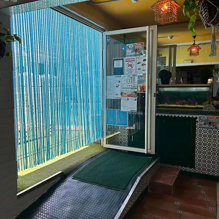 Avenida Andalucia - Solo Adultos