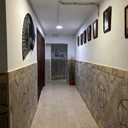 Avenida Andalucia - Solo Adultos Sevilha