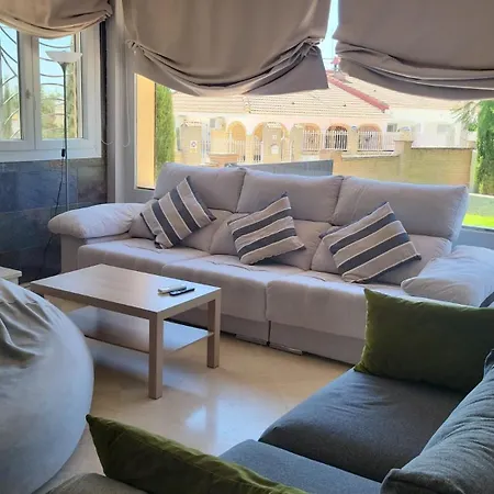 Private Pool! Your Oasis In Sevilla! Bbq! Villa