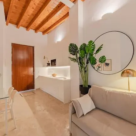 Isg Puerta Jerez 01 Apartment *