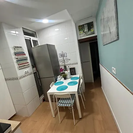 Airbhouse Private & Проживание в семье Севилья