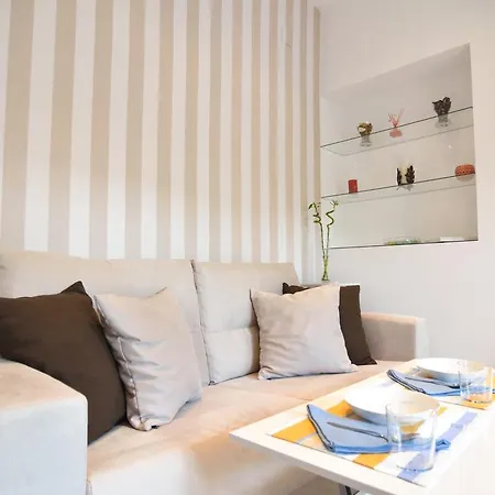 Macarena Apartment *