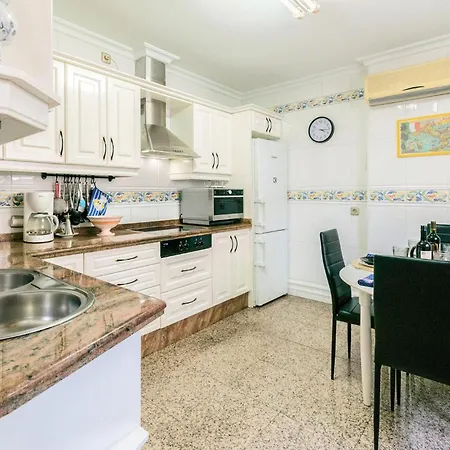Cozy In With Kitchen Apartment Seville
