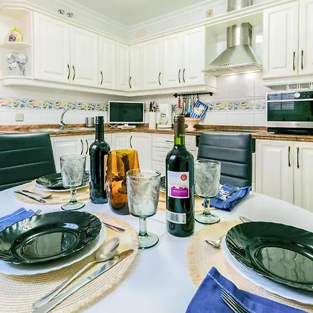 Apartment Cozy In With Kitchen
