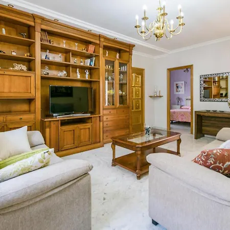 Cozy In With Kitchen Apartment *