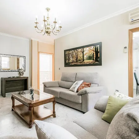 Cozy In With Kitchen * Seville