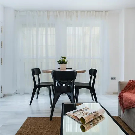 San Román. Disfrutar Un Sevillano Más Apartamento