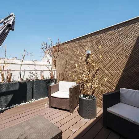 Apartment Elegant Duplex 3 Master Bedrooms And Private Seville