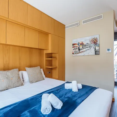 Elegant Duplex 3 Master Bedrooms And Private * Seville