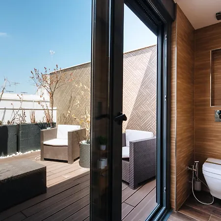 Elegant Duplex 3 Master Bedrooms And Private Apartment