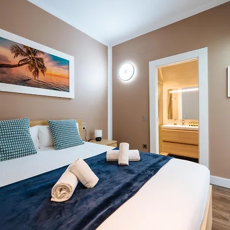 Elegant Duplex 3 Master Bedrooms And Private Apartment Seville