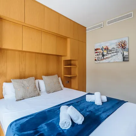 Elegant Duplex 3 Master Bedrooms And Private * Seville