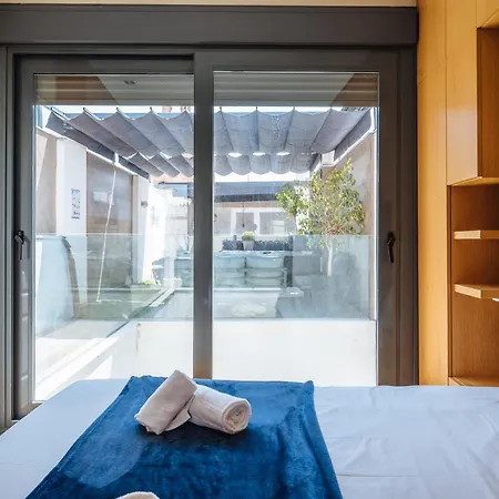Elegant Duplex 3 Master Bedrooms And Private Apartment *