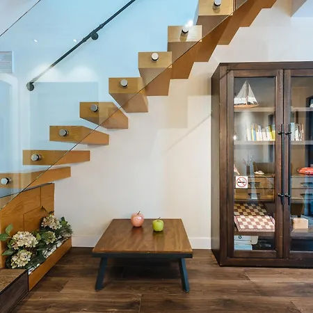 Elegant Duplex 3 Master Bedrooms And Private