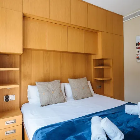 Elegant Duplex 3 Master Bedrooms And Private Apartment