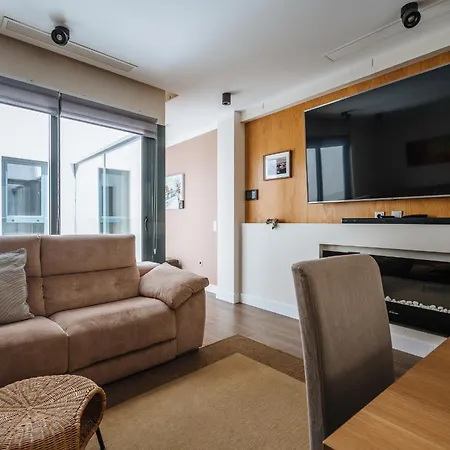 Apartment Elegant Duplex 3 Master Bedrooms And Private