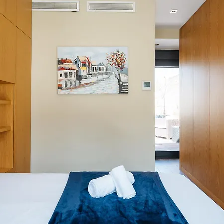Elegant Duplex 3 Master Bedrooms And Private Seville