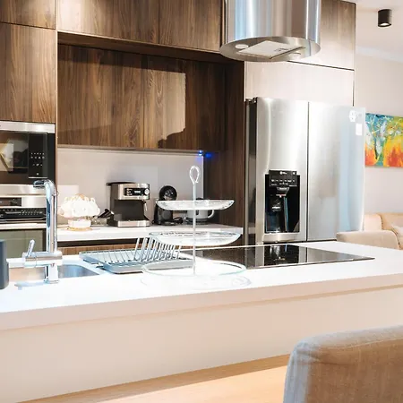 Elegant Duplex 3 Master Bedrooms And Private Seville