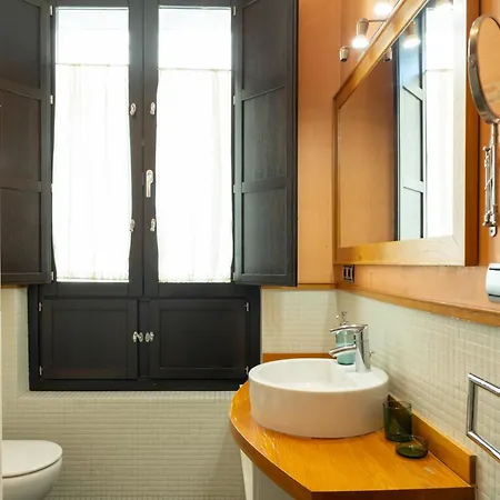 La Maestranza Charming One Or Two Bedrooms By Cityzen