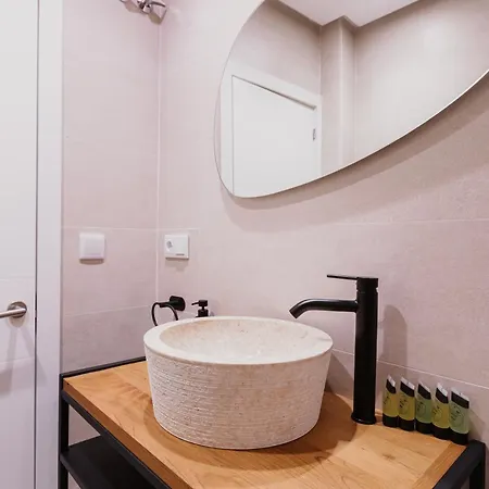New - Family Next To Duenas Palace Apartment Seville