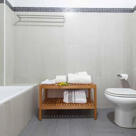 Estudio Espacioso Y Centrico Sevilla