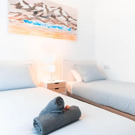Downtown 3 Bedrooms, 2 Bathrooms, Wifi Appartement