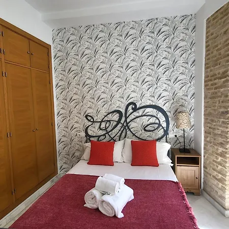 Reservaloen Mariano De Cavia Apartamento *