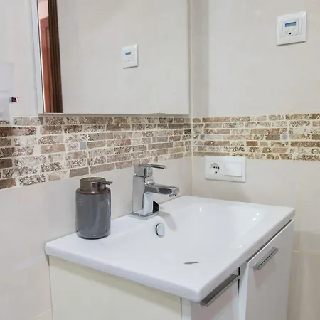 Apartamento Nightinsevilla Bailen Free Parking *