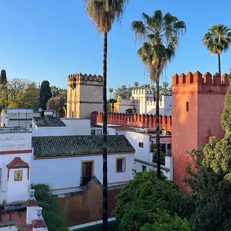 Plaza De Dona Elvira Alcazar Apartment