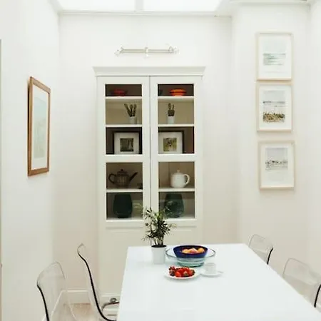 Stylish Andalusian House In Historical Center Apartment Seville