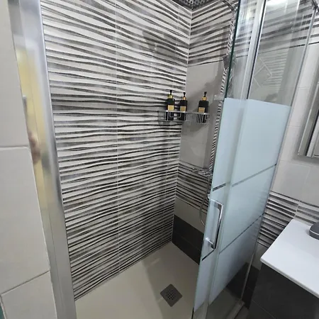 Encanto Trianero Amplio Y Comodo Apartment *