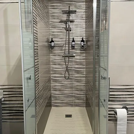 Encanto Trianero Amplio Y Comodo *