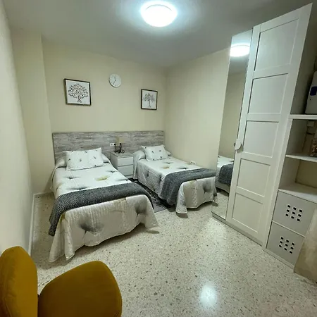 Encanto Trianero Amplio Y Comodo