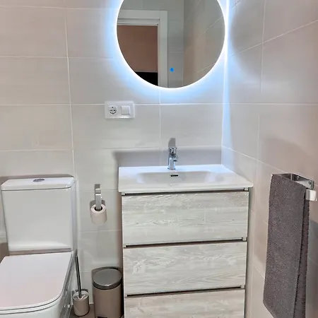 Estudio Con Jacuzzi Privado En El Barrio De Triana
