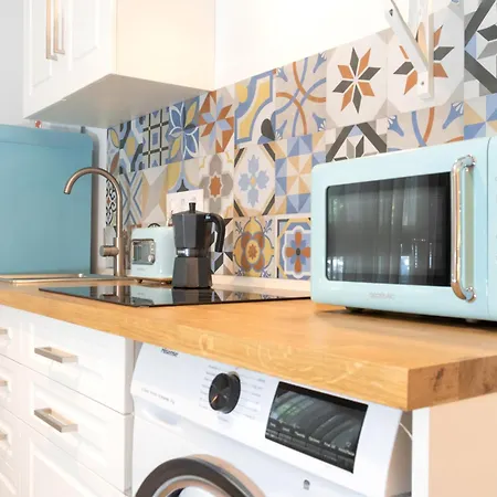 Estudio Con Jacuzzi Privado En El Barrio De Triana Apartment