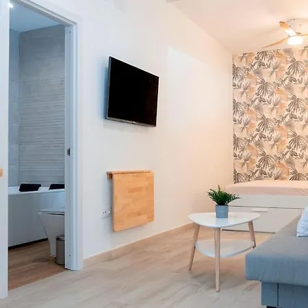 Acogedor Estudio En Triana Con Jacuzzi Y Wifi Apartment