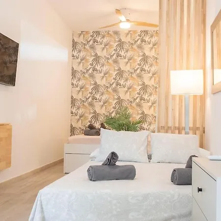 Acogedor Estudio En Triana Con Jacuzzi Y Wifi Seville