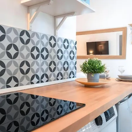Acogedor Estudio En Triana Con Jacuzzi Y Wifi