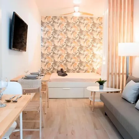 Acogedor Estudio En Triana Con Jacuzzi Y Wifi *