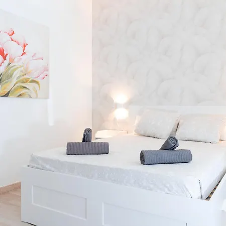 Estudio Con Jacuzzi Privado En Triana Seville