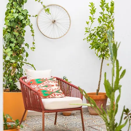 Apartment New Charming Duplex With Private Patio *