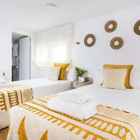 New Charming Duplex With Private Patio Seville