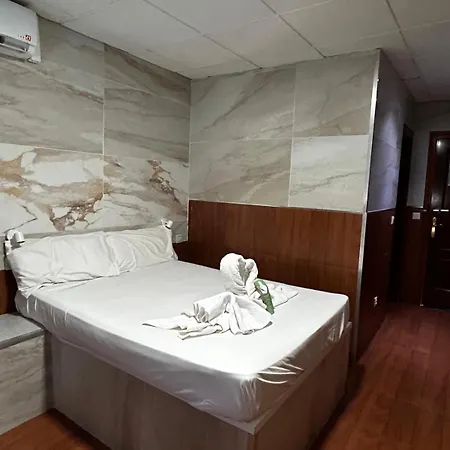 Casa de hóspedes Avenida Andalucia - Solo Adultos Sevilha