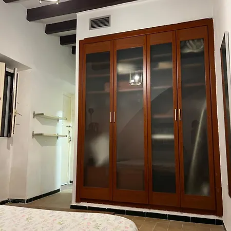 Triana Castilla Rio In Unique Building Apartment