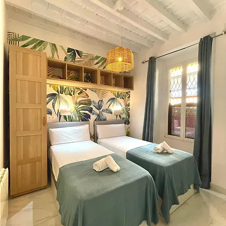 House -rooftop&jacuzzi -stayinseville Villa Seville