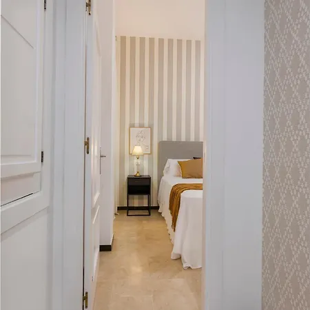 Avanti Cartuja Apartment *
