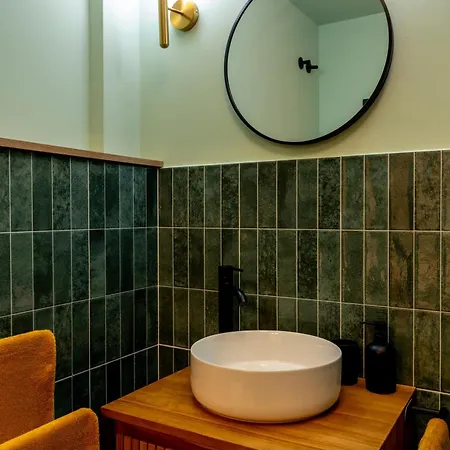 Cl2 En Pareja Jacuzzi Y Aparcamiento Apartment